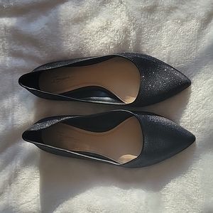 Imagine Vince Camuto Genesa Flats Size 7.5
